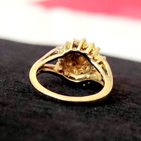 Antique Gold small clustered pearls dome ring - Picture 10 of 13